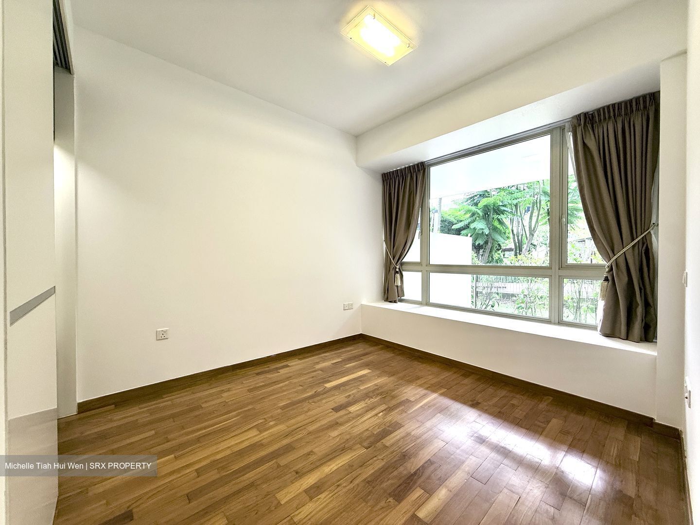 Flamingo Valley (D15), Condominium #589557801